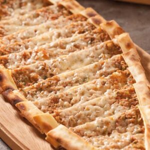 Kıymalı-Kaşarlı Pide